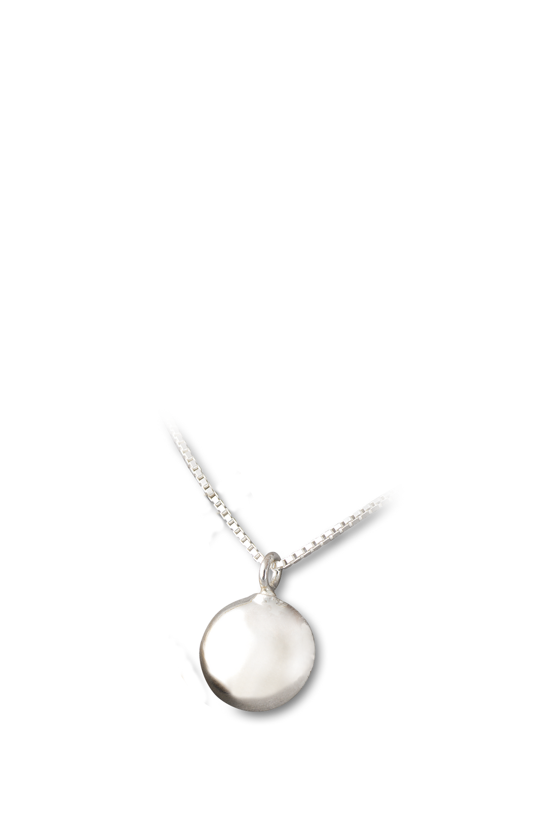 Ascheschmuck Mensch Kreis Mini aus Sterlingsilber freigestellt auf weißem Hintergrund, kleiner Erinnerungsanhänger mit Gravur.