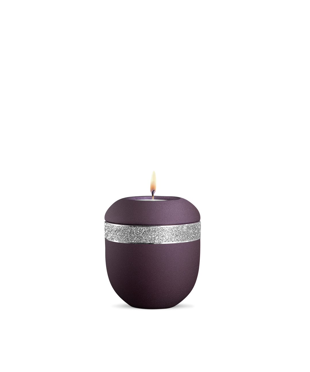 Gedenklicht für Verstorbene in Berry mit Glitzer-Dekor, Porzellan mit glänzenden Silberstreifen, brennende Kerze.